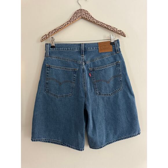 LEVI'S Baggy Dad Jorts in Foolish Love Dark Wash Size 27 - Picture 4 of 7